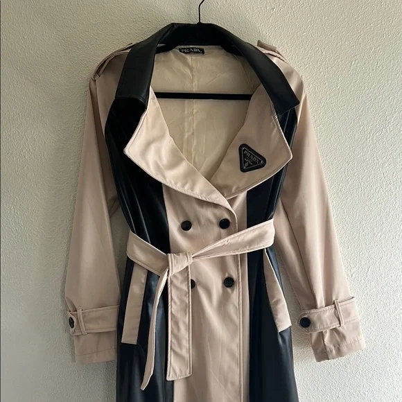 Color block with faux leather, trench coat, triangle label size small